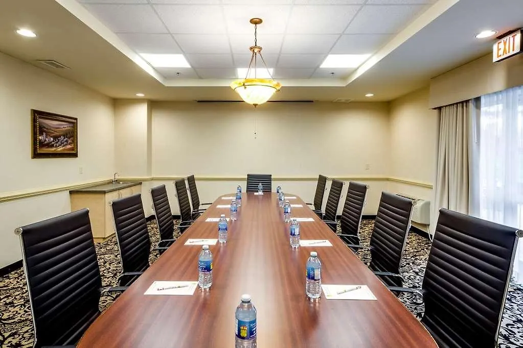 Monte Carlo Inn Brampton Hotel