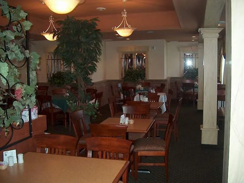 Monte Carlo Inn Brampton 3*,  Canada